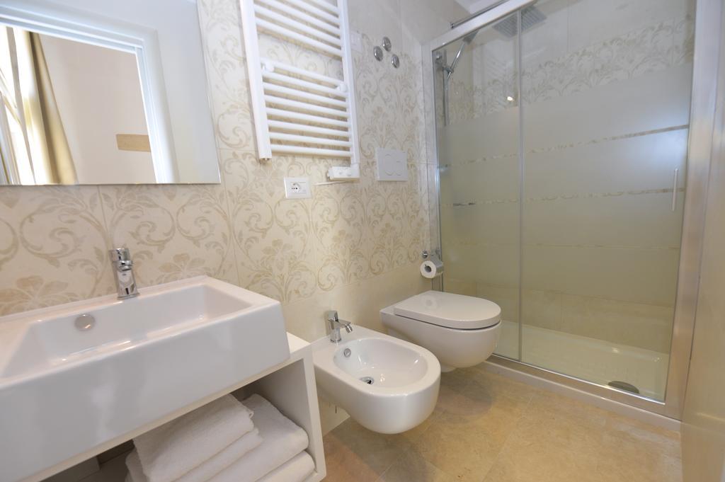 Appartamenti Sidera Lecce Habitación foto